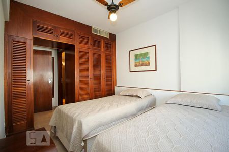 Apartamento para alugar com 127m², 3 quartos e 2 vagasQuarto