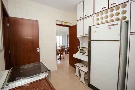 Apartamento para alugar com 127m², 3 quartos e 2 vagasCozinha