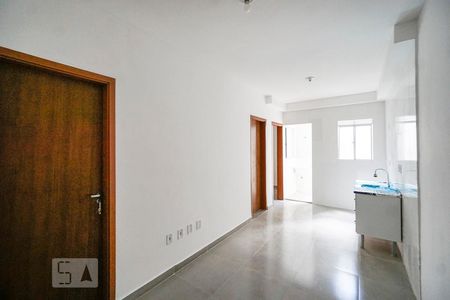 Sala e cozinha de apartamento para alugar com 2 quartos, 40m² em Penha de França, São Paulo