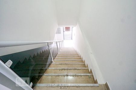 Apartamento para alugar com 40m², 2 quartos e sem vagaEscada