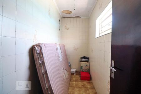 Casa à venda com 401m², 4 quartos e 2 vagasBanheiro da Suíte 2