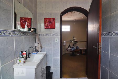 Casa à venda com 401m², 4 quartos e 2 vagasBanheiro Social