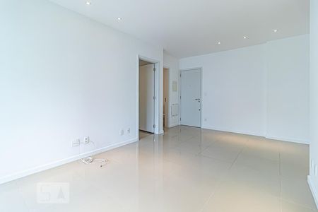 Sala de apartamento para alugar com 2 quartos, 80m² em Jacarepaguá, Rio de Janeiro