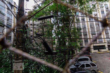 Vista da Sala  de apartamento à venda com 3 quartos, 68m² em Santa Rosa, Niterói