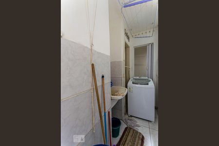 Apartamento à venda com 68m², 3 quartos e 1 vagaÁrea de Serviço