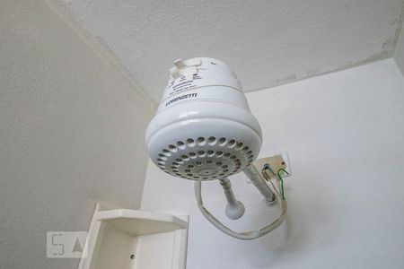 Banheiro de kitnet/studio para alugar com 1 quarto, 35m² em Sumarezinho, São Paulo