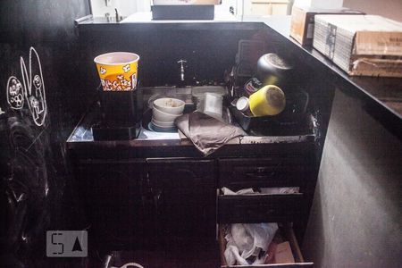 Apartamento para alugar com 32m², 1 quarto e sem vaga Apartamento para alugar com 32m², 1 quarto e sem vagaCozinha - Armários