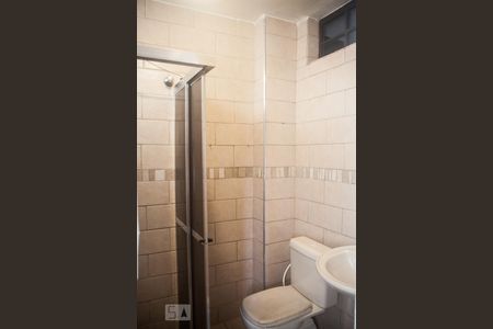 Banheiro de apartamento para alugar com 1 quarto, 32m² em Higienópolis, São Paulo