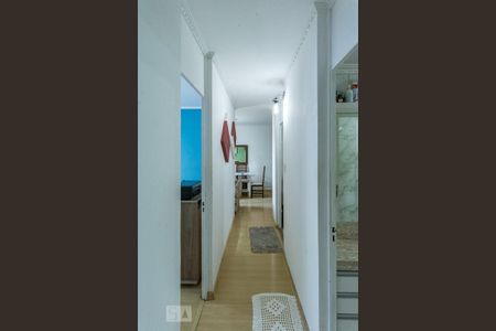 Apartamento à venda com 73m², 3 quartos e 1 vaga Apartamento à venda com 73m², 3 quartos e 1 vagaCorredor