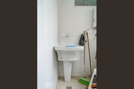 Apartamento à venda com 75m², 3 quartos e 1 vagaÁrea de serviço