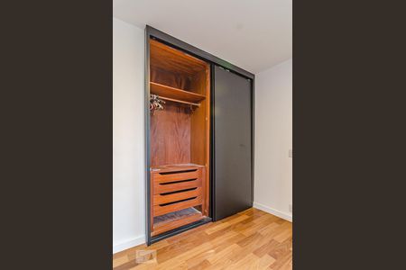 Apartamento à venda com 75m², 3 quartos e 1 vagaSuíte