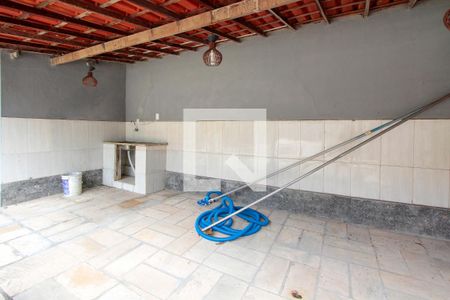 Casa à venda com 250m², 7 quartos e 2 vagasChurrasqueira