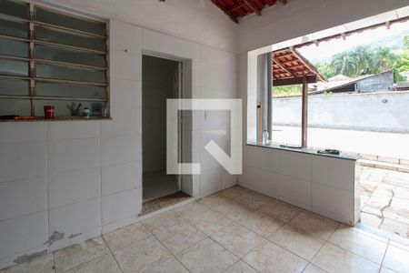 Casa à venda com 250m², 7 quartos e 2 vagasÁrea de Serviço