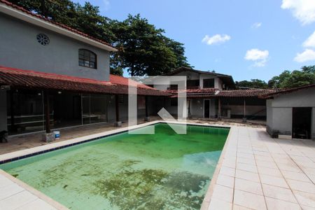Casa à venda com 250m², 7 quartos e 2 vagasPiscina
