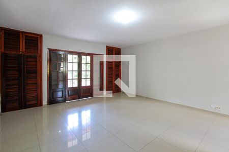 Casa à venda com 250m², 7 quartos e 2 vagasQuarto 3 suíte