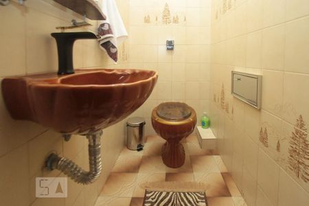 Casa à venda com 200m², 3 quartos e 5 vagasLavabo