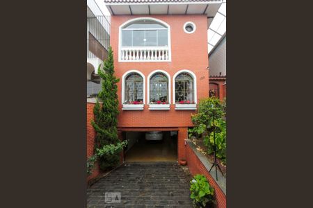 Casa à venda com 200m², 3 quartos e 5 vagasFachada