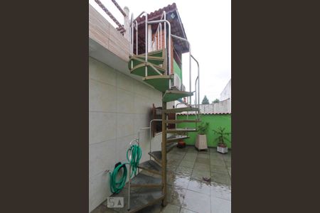 Casa à venda com 200m², 3 quartos e 5 vagasQuintal