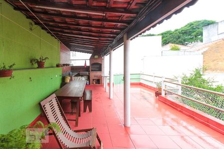 Casa à venda com 200m², 3 quartos e 5 vagasEspaço Gourmet