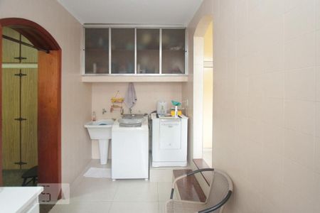 Casa à venda com 200m², 3 quartos e 5 vagasÁrea de Serviço