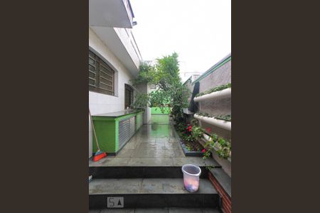 Casa à venda com 200m², 3 quartos e 5 vagasCorredor