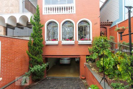 Casa à venda com 200m², 3 quartos e 5 vagasFachada