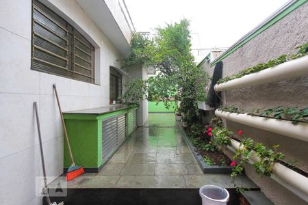 Casa à venda com 200m², 3 quartos e 5 vagasCorredor