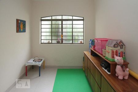 Casa à venda com 200m², 3 quartos e 5 vagasSala da Edícula