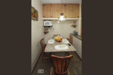 Casa à venda com 200m², 3 quartos e 5 vagasCozinha