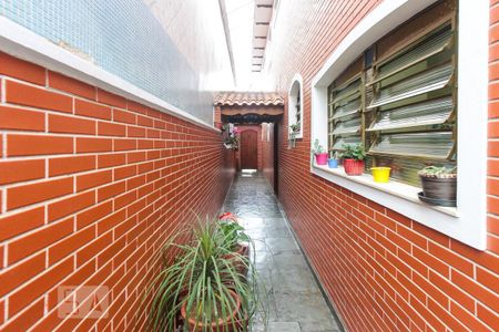 Casa à venda com 200m², 3 quartos e 5 vagasCorredor