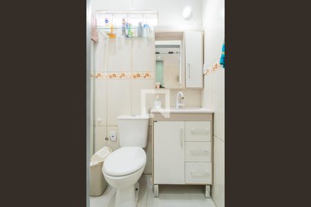 Casa de condomínio à venda com 160m², 2 quartos e 2 vagasBanheiro da Suíte