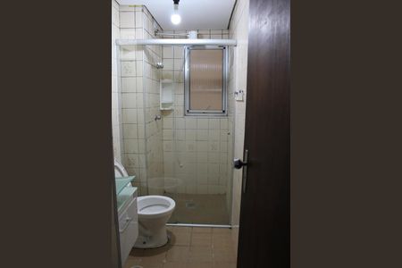Banheiro de kitnet/studio para alugar com 1 quarto, 46m² em Centro, Campinas