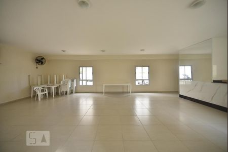Apartamento para alugar com 53m², 2 quartos e 1 vagaÁrea comum - salão de festas