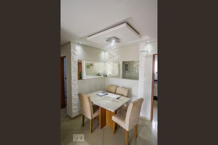 Sala de casa de condomínio à venda com 2 quartos, 78m² em Vila Esperança, São Paulo