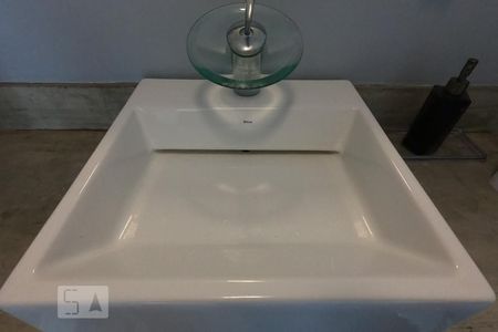 Apartamento à venda com 160m², 1 quarto e 2 vagas Apartamento à venda com 160m², 1 quarto e 2 vagasLavabo