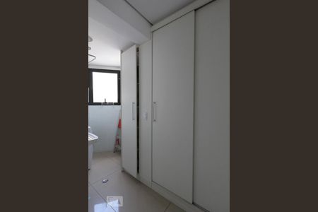 Apartamento à venda com 160m², 1 quarto e 2 vagas Apartamento à venda com 160m², 1 quarto e 2 vagasÁrea de Serviço