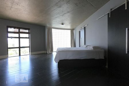 Apartamento à venda com 160m², 1 quarto e 2 vagas Apartamento à venda com 160m², 1 quarto e 2 vagasSuíte