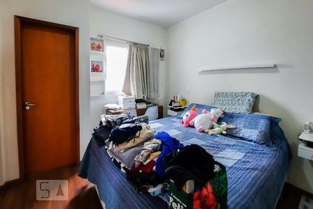 Apartamento à venda com 80m², 3 quartos e 2 vagas Apartamento à venda com 80m², 3 quartos e 2 vagasQuarto 2
