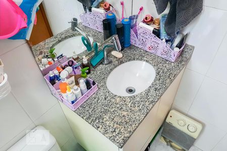 Apartamento à venda com 80m², 3 quartos e 2 vagas Apartamento à venda com 80m², 3 quartos e 2 vagasBanheiro da Suíte