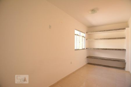 Quarto 1 de apartamento para alugar com 1 quarto, 35m² em Brás de Pina, Rio de Janeiro