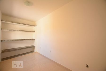 Quarto 1 de apartamento para alugar com 1 quarto, 35m² em Brás de Pina, Rio de Janeiro