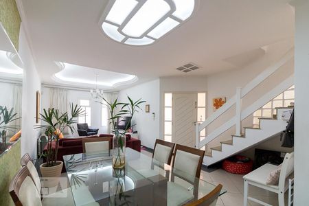 Sala de casa à venda com 3 quartos, 183m² em Vila Galvão, Guarulhos