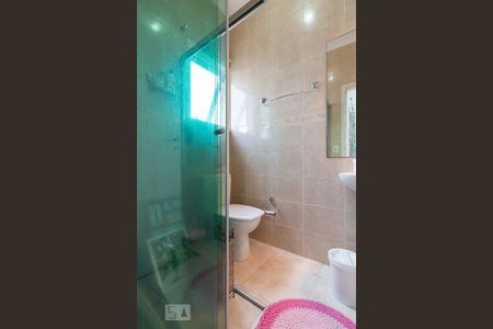 Casa à venda com 183m², 3 quartos e 3 vagasBanheiro quarto 3 suíte