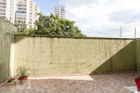 Casa à venda com 183m², 3 quartos e 3 vagasQuintal - fundos