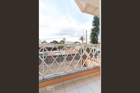 Casa à venda com 183m², 3 quartos e 3 vagasVaranda quarto 2 suíte