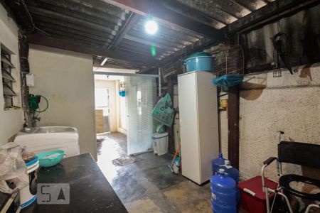 Casa à venda com 232m², 3 quartos e 1 vagaÁrea de serviço 