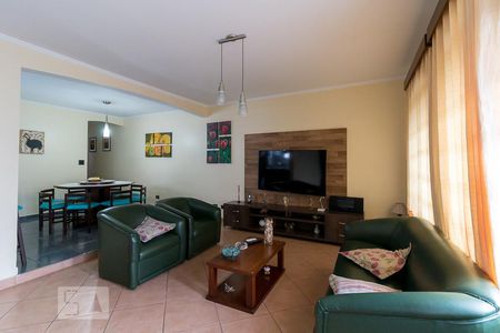 Sala de estar de casa para alugar com 3 quartos, 500m² em Gopoúva, Guarulhos