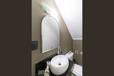 Casa à venda com 150m², 3 quartos e 2 vagasLavabo