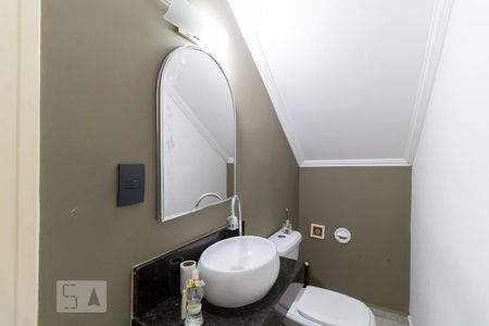 Casa à venda com 150m², 3 quartos e 2 vagasLavabo