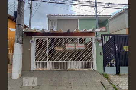 Casa à venda com 150m², 3 quartos e 2 vagasFachada